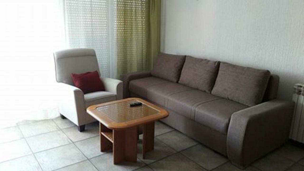 Analeo Apartamento Šibenik Exterior foto